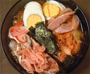 釜揚げ桜海老のせ五目韓国冷麺