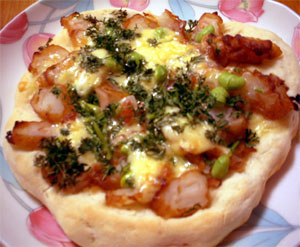 マルショウ料理レシピ　さつま揚げの料理：さつま揚げと枝豆のピザ